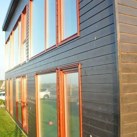 Modern Oceanfront In The Centre Of Lofoten